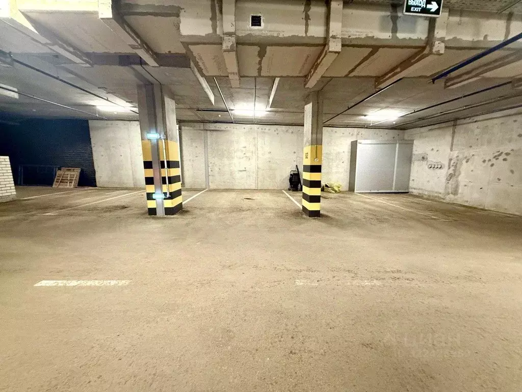 Гараж в Свердловская область, Екатеринбург ул. Сурикова, 63/2 (24 м) - Фото 1