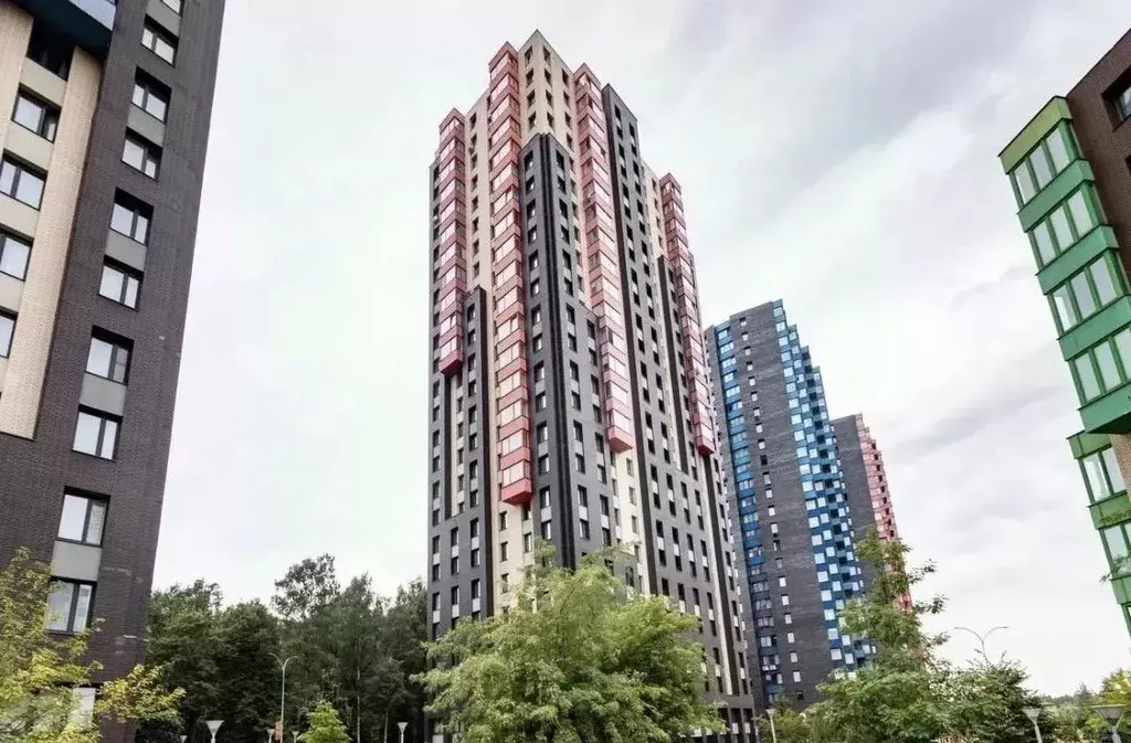 3-к кв. Московская область, Химки городской округ, д. Подолино, Велтон ... - Фото 1