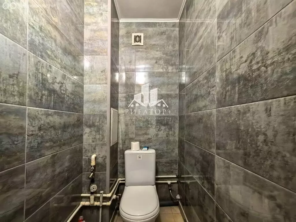 1-комнатная квартира: Южно-Сахалинск, Анивская улица, 70 (38.7 м) - Фото 1