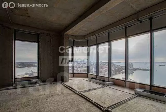 3-комнатная квартира: Владивосток, улица Арсеньева, 2А (78.3 м) - Фото 0