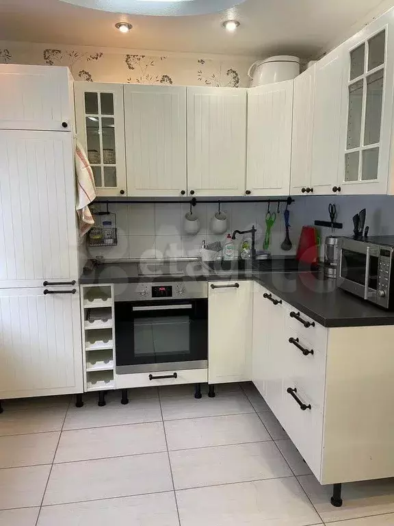2-к. квартира, 52 м, 1/9 эт. - Фото 0