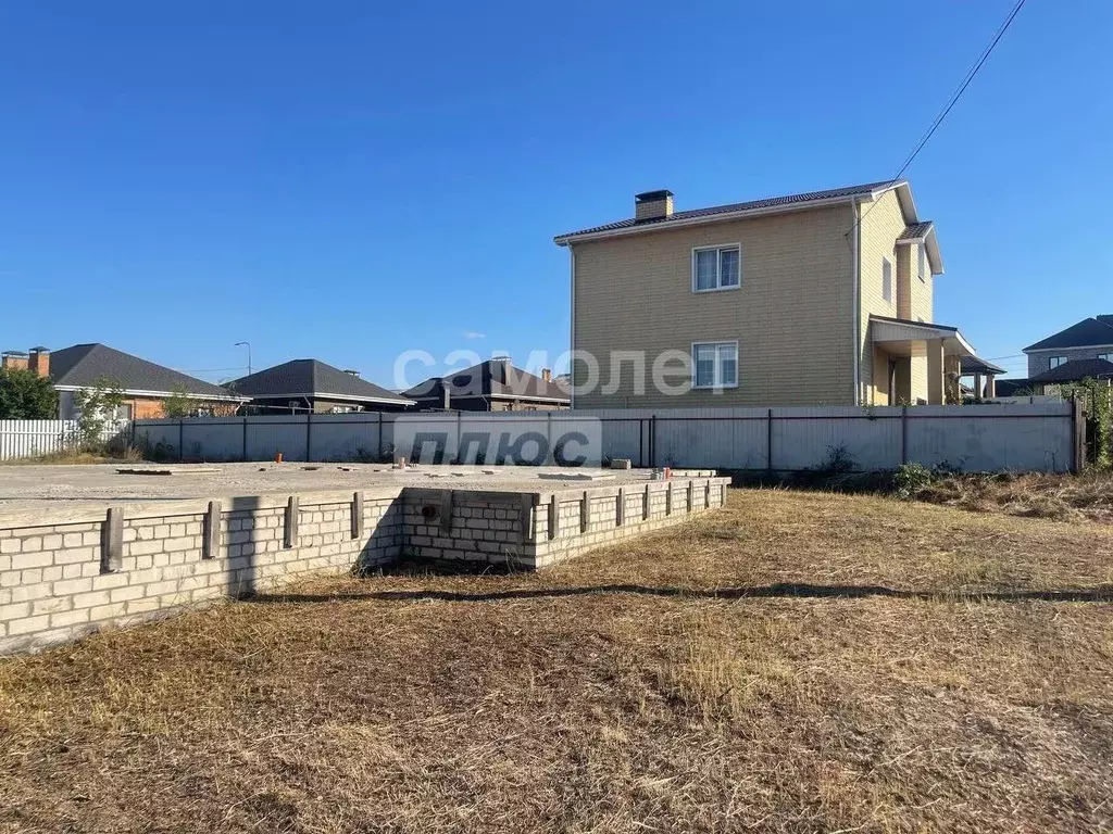 Участок в Волгоградская область, Волгоград Солнечный мкр, ул. ... - Фото 1