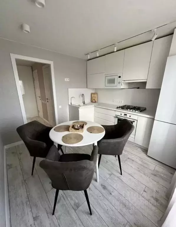 2-к кв. Татарстан, Казань ул. Дубравная, 1 (61.0 м) - Фото 1