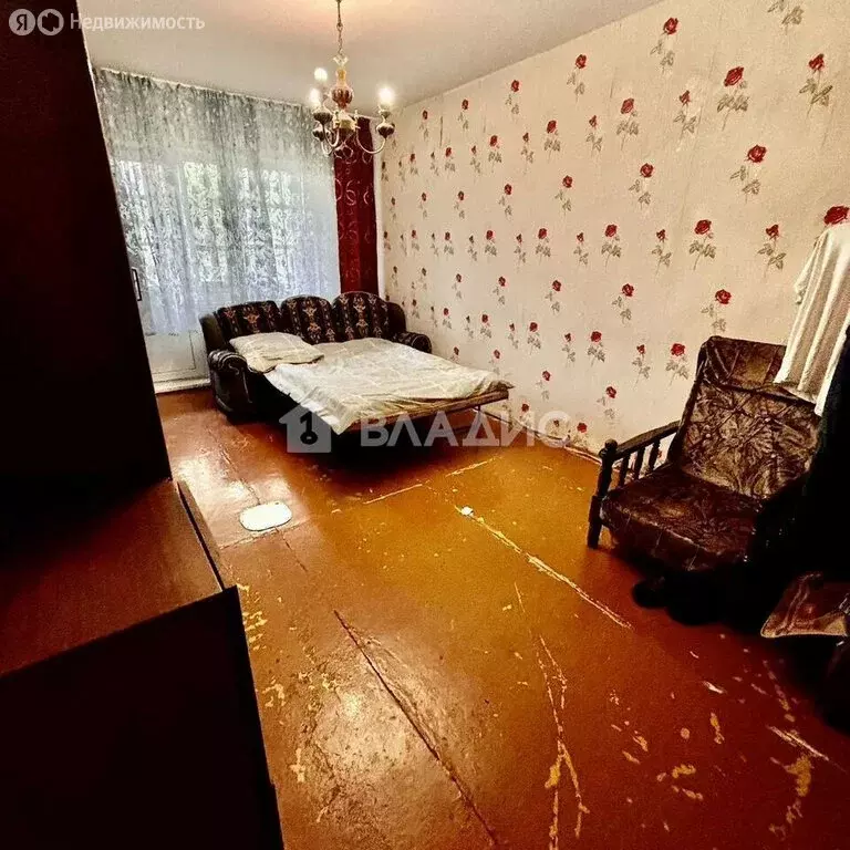 3-комнатная квартира: Бийск, улица Владимира Короленко, 47 (64 м) - Фото 2