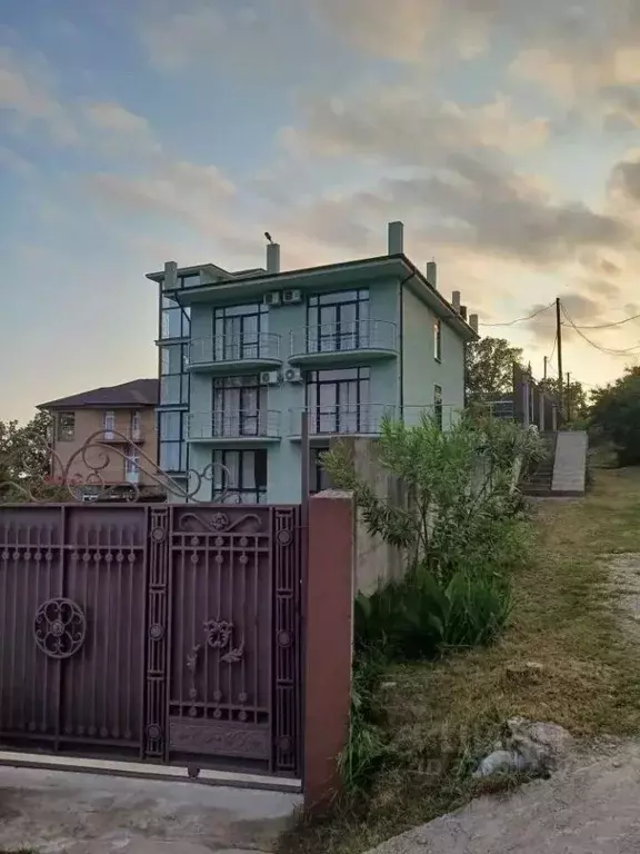 Дом в Краснодарский край, Сочи Лиловая ул., 26 (345 м) - Фото 1