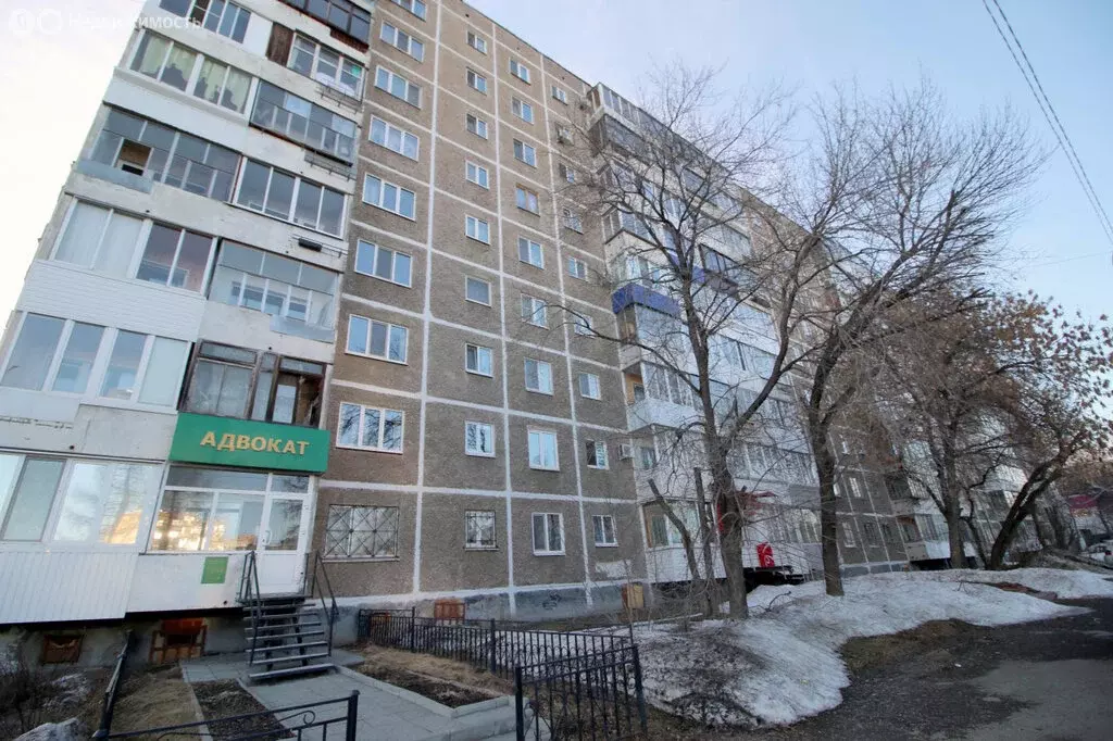 2-комнатная квартира: Нижний Тагил, улица Окунева, 38 (35.6 м) - Фото 1