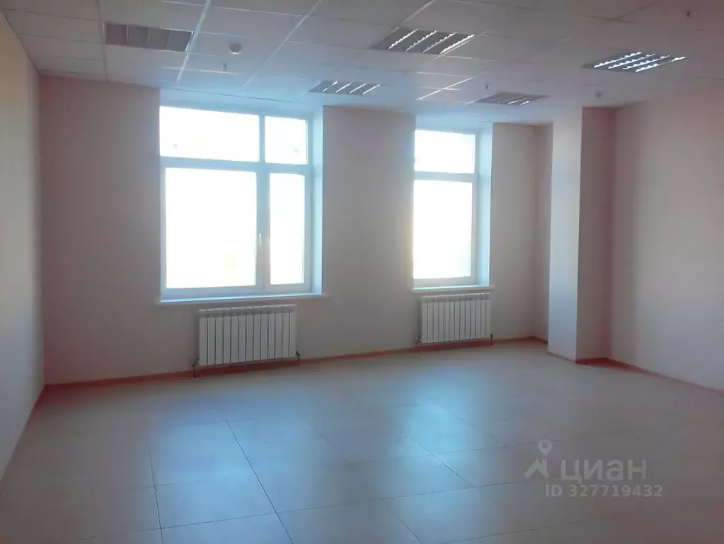 Офис в Чувашия, Чебоксары Ярославская ул., 74 (45 м) - Фото 2