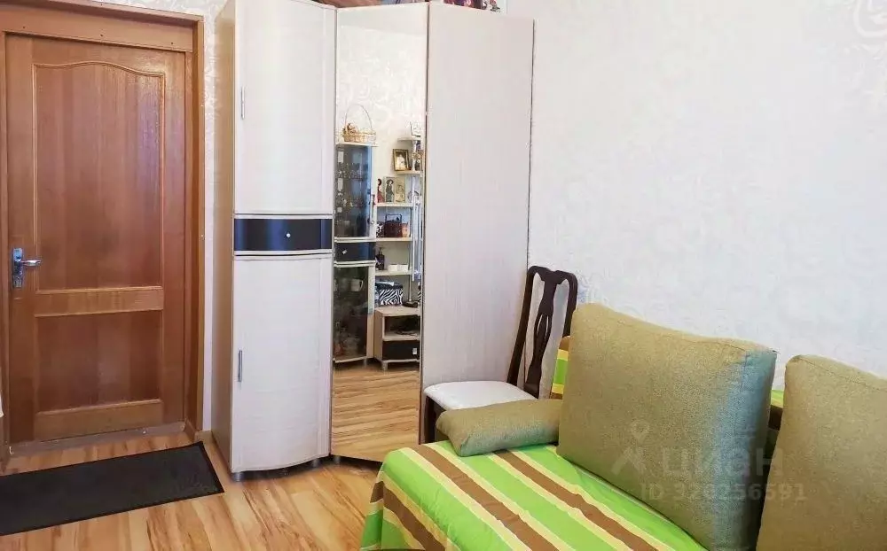 Комната Санкт-Петербург просп. Ударников, 17к1 (12.9 м) - Фото 1