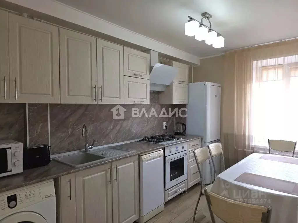 3-к кв. Краснодарский край, Ейск Коммунистическая ул., 20/8 (63.3 м) - Фото 1