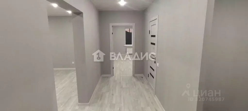 Дом в Бурятия, Иволгинский район, Нижнеиволгинское с/пос, с. Нижняя ... - Фото 0