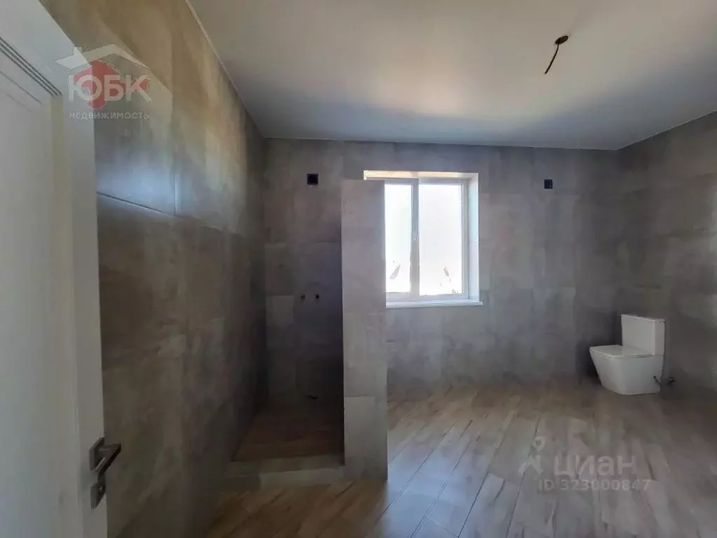 Дом в Крым, Евпатория городской округ, Заозерное пгт ул. Космическая, ... - Фото 2