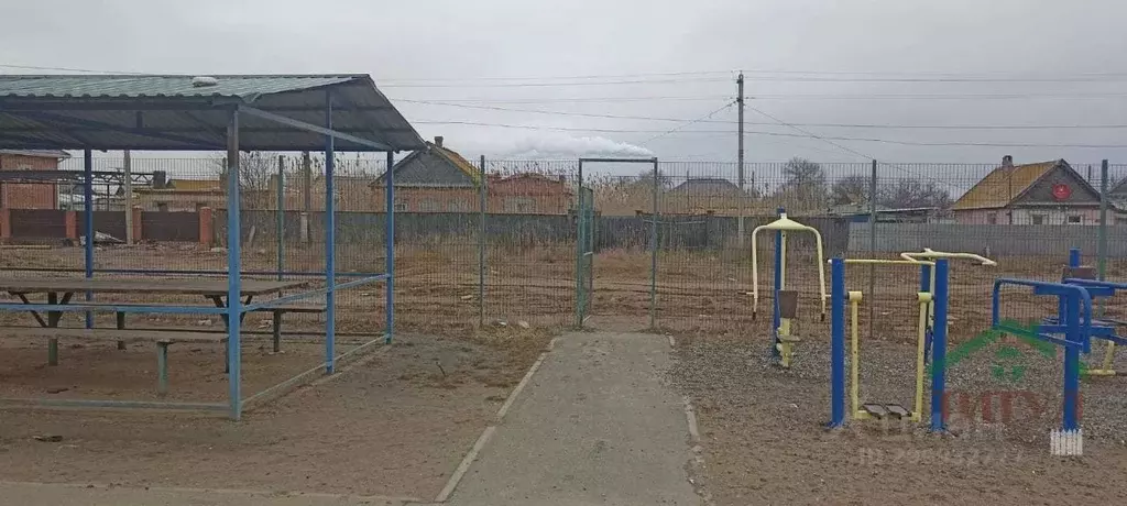 Дом в Астраханская область, Приволжский район, с. Три Протока ... - Фото 0