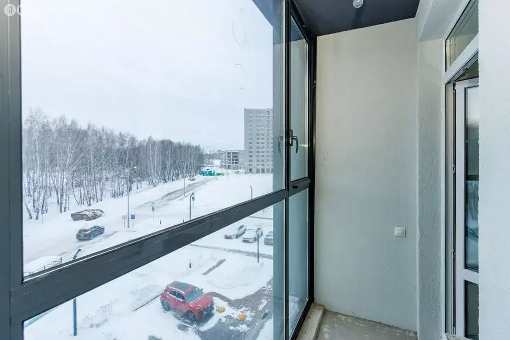 2-комнатная квартира: Тюмень, улица Андрея Приказнова, 7 (57.1 м) - Фото 2