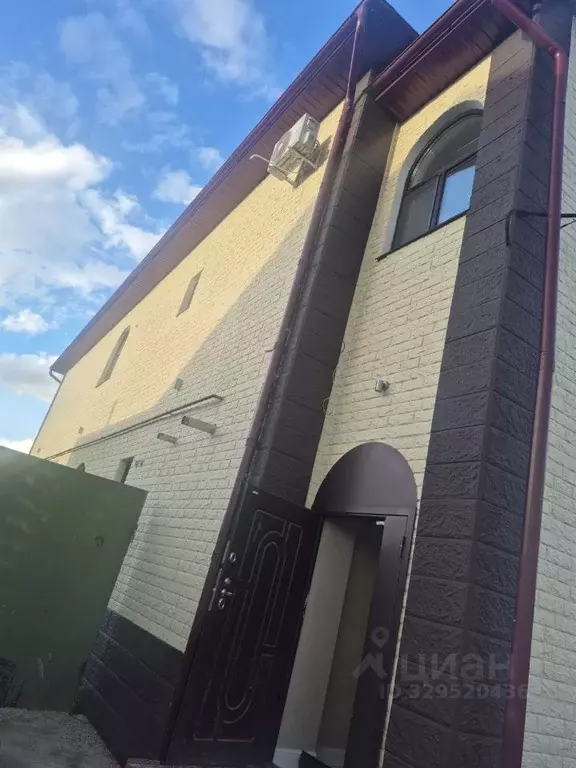 Дом в Саратовская область, Петровск Советская ул., 73Б (450 м) - Фото 2
