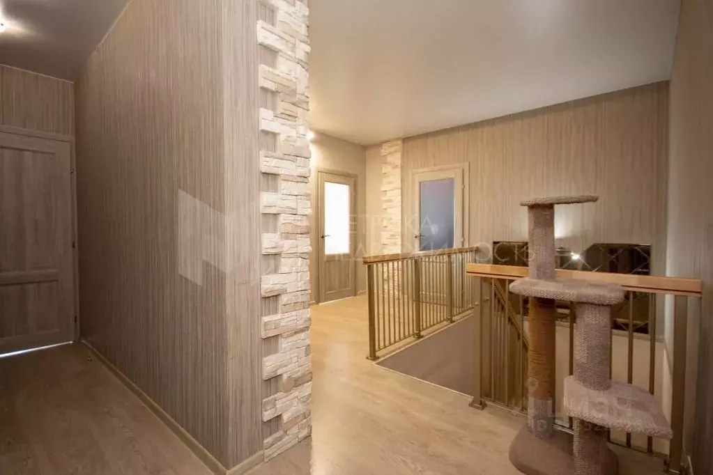 4-к кв. Тюменская область, Тюмень Заречный проезд, 33 (140.0 м) - Фото 1