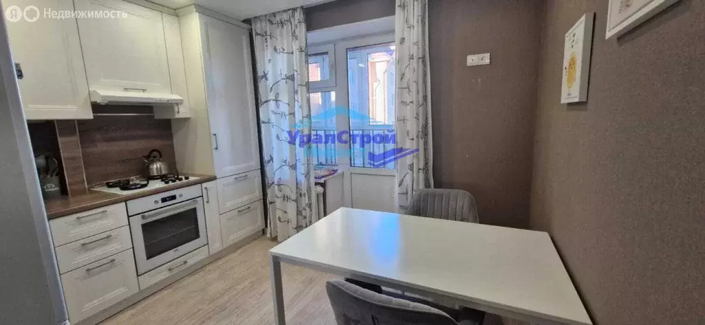 2-комнатная квартира: Октябрьский, Социалистическая улица, 20 (56.7 м) - Фото 2