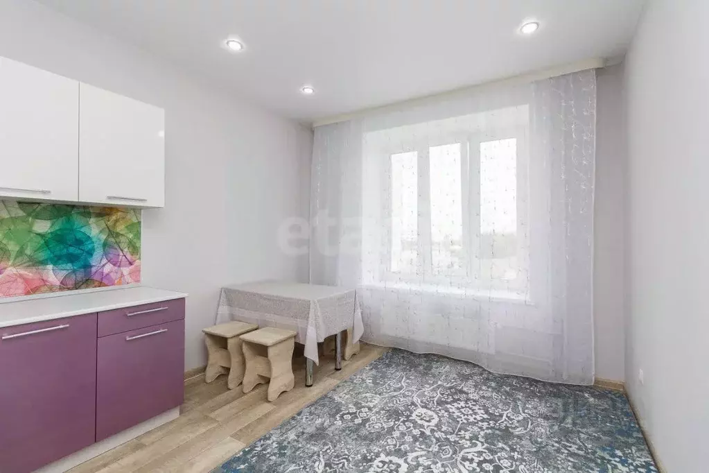 1-к кв. Тюменская область, Тюмень Полевая ул., 105к2 (43.2 м) - Фото 1