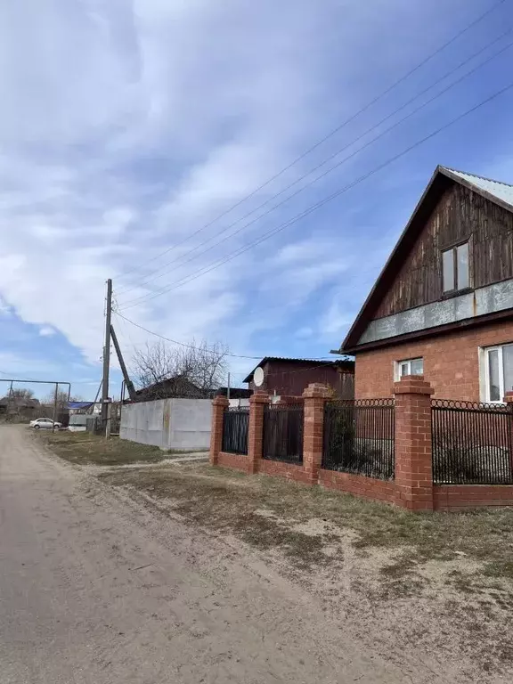 Дом в Челябинская область, Увельский район, с. Хомутинино Набережная ... - Фото 2