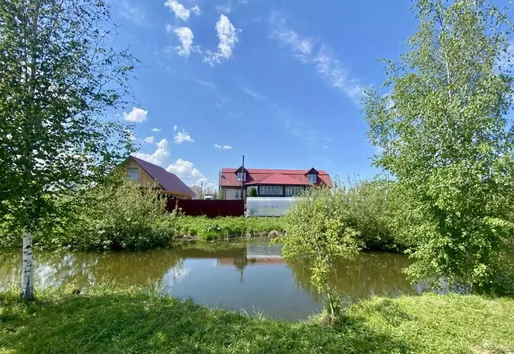 Дом в Нижегородская область, Урень ул. Энтузиастов (180 м) - Фото 0