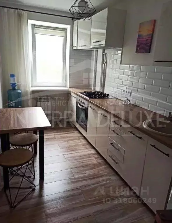 2-к кв. Севастополь ул. Генерала Хрюкина, 8А (60.0 м) - Фото 0