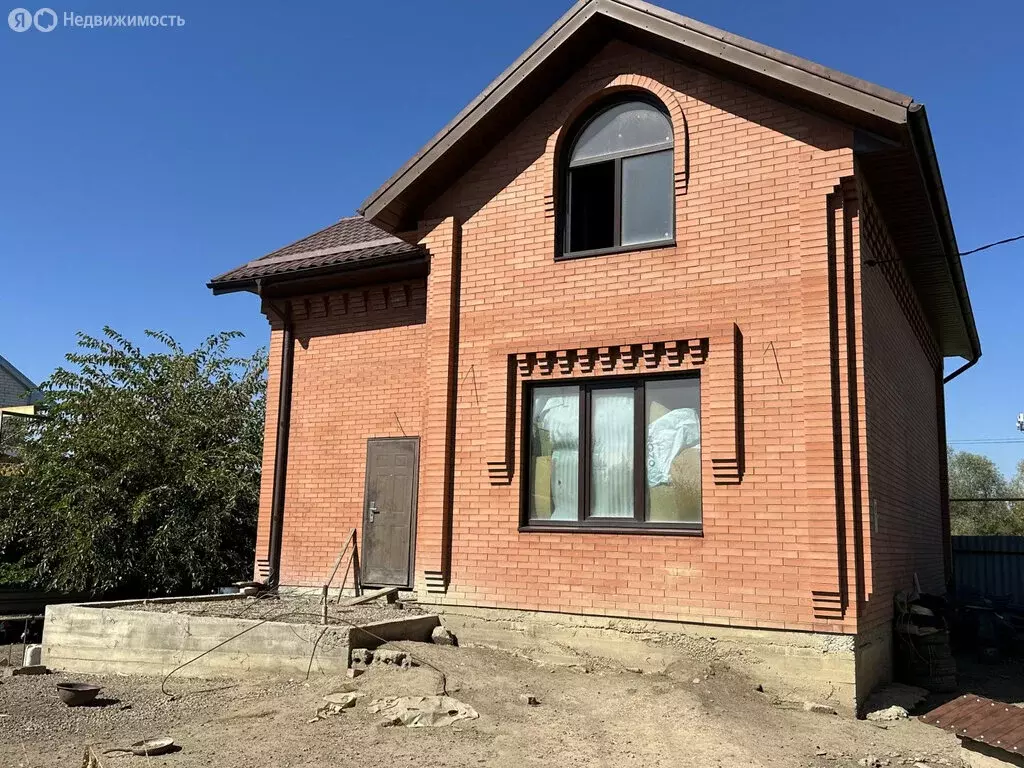 Дом в Новокубанск, улица Фрунзе (160 м) - Фото 1