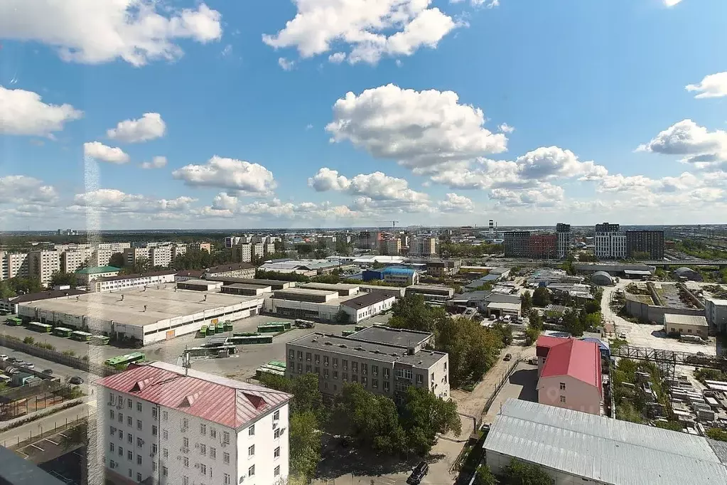 1-к кв. Тюменская область, Тюмень ул. Республики, 204к17 (40.2 м) - Фото 1