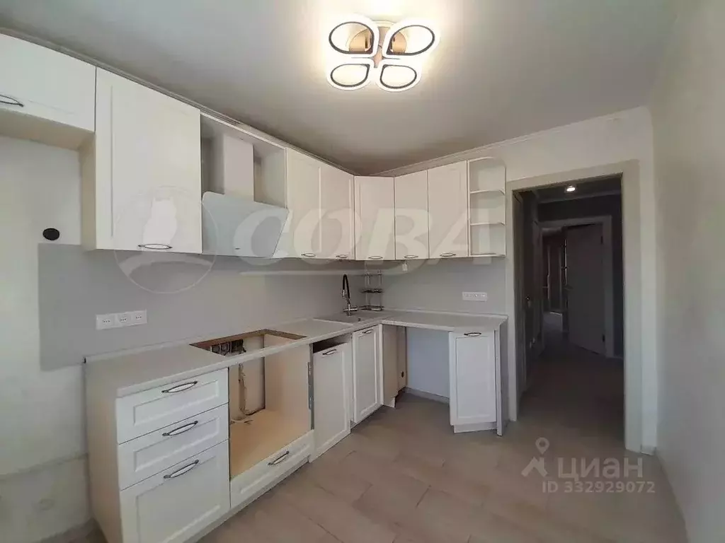 3-к кв. Тюменская область, Тюмень ул. Ватутина, 4 (65.5 м) - Фото 1
