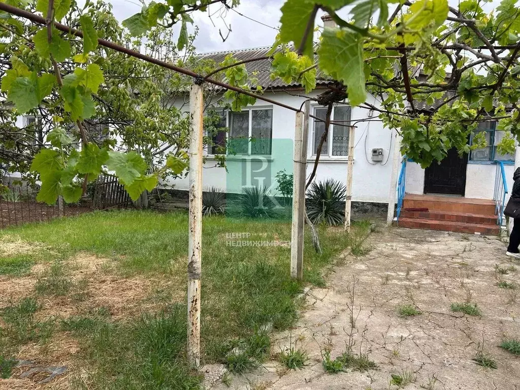 Дом в Севастополь с. Орловка, ул. Школьная, 18 (56 м) - Фото 0