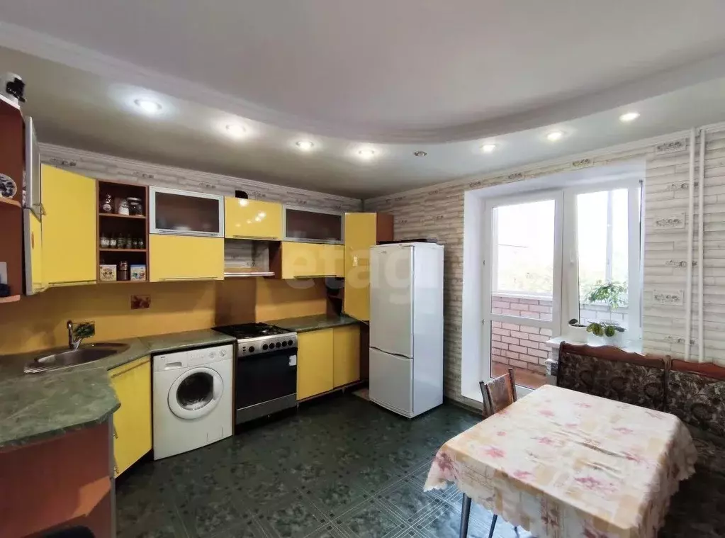 3-к кв. Краснодарский край, Ейск Красная ул. (86.0 м) - Фото 1