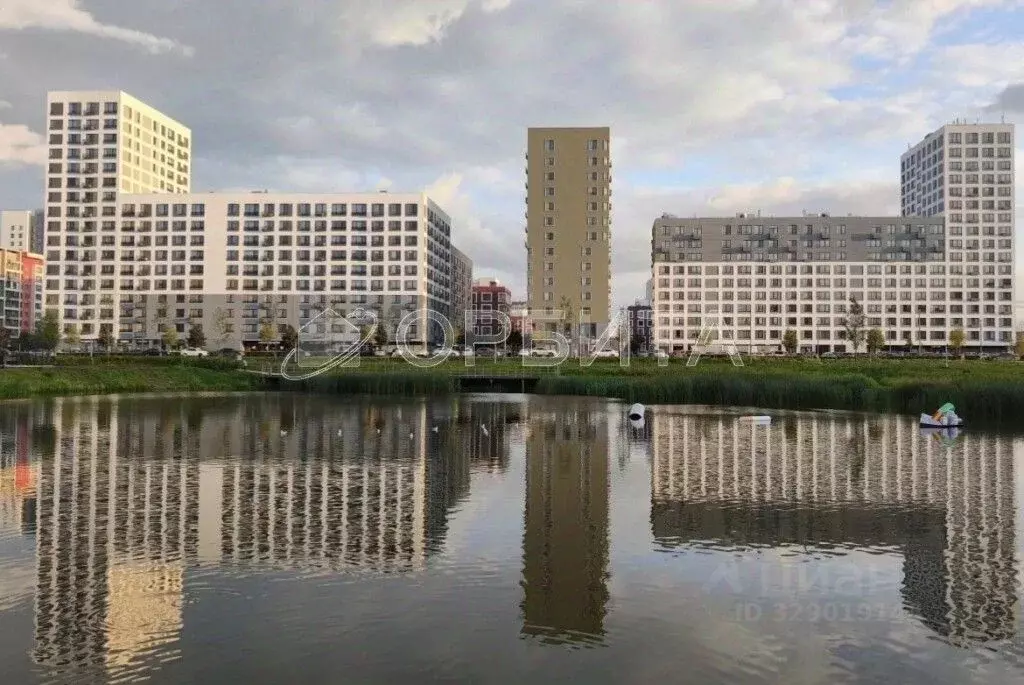 2-к кв. Тюменская область, Тюмень ул. Газовиков, 44 (63.8 м) - Фото 0