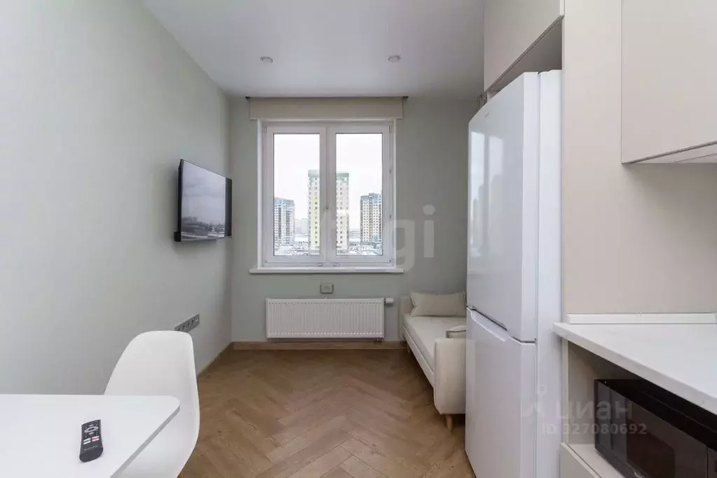 1-к кв. Тюменская область, Тюмень Новгородская ул., 22 (32.4 м) - Фото 1