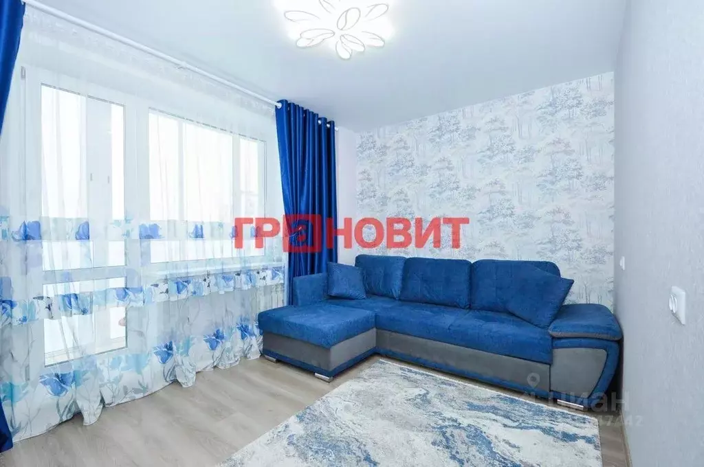 3-к кв. Новосибирская область, Новосибирск ул. Николая Сотникова, 11 ... - Фото 0