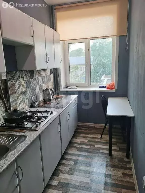 3-комнатная квартира: Тверь, улица Бобкова, 2 (58 м) - Фото 0