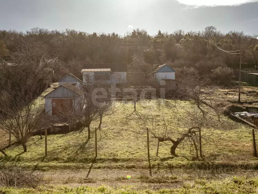 Дом в Крым, Бахчисарайский район, Верхореченское с/пос, с. ... - Фото 1