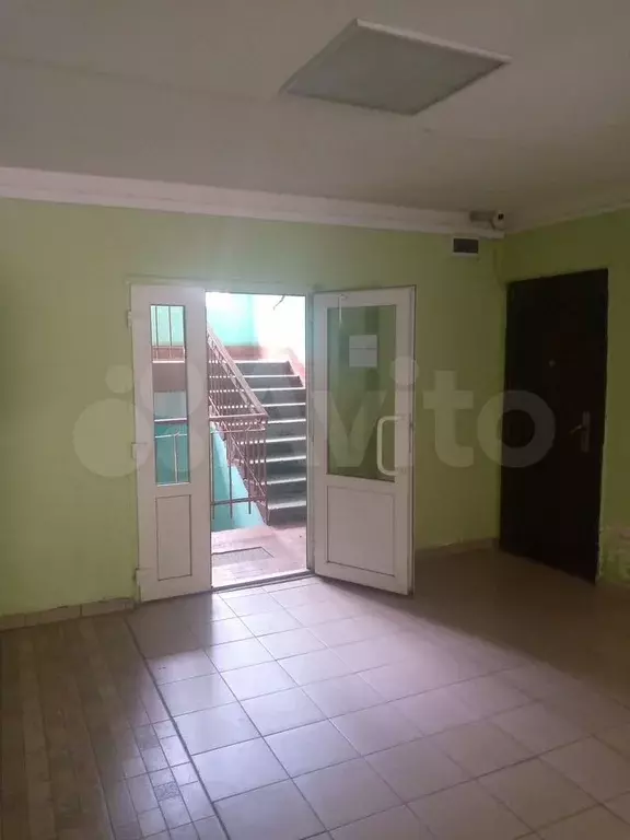 Комната 18,2 м в 8-к., 2/5 эт. - Фото 1