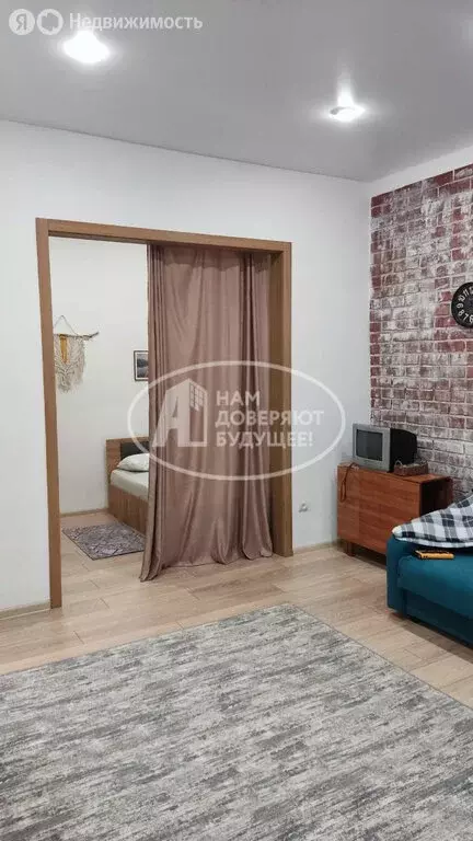 2-комнатная квартира: Чусовой, улица Челюскинцев, 12 (42.9 м) - Фото 2