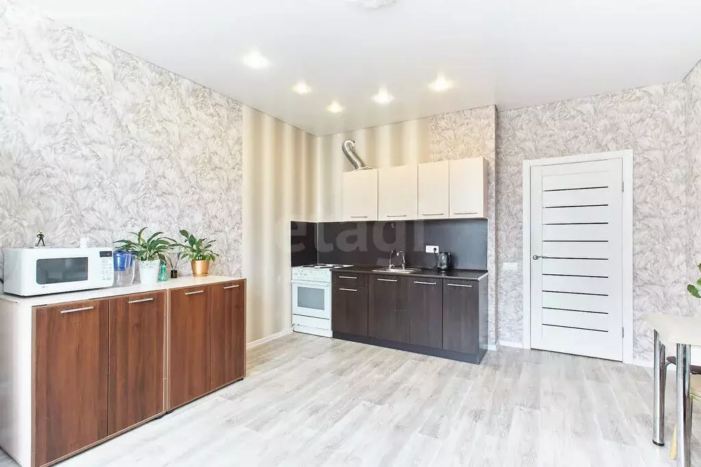1-комнатная квартира: Тюмень, улица Фармана Салманова, 12 (43.2 м) - Фото 0