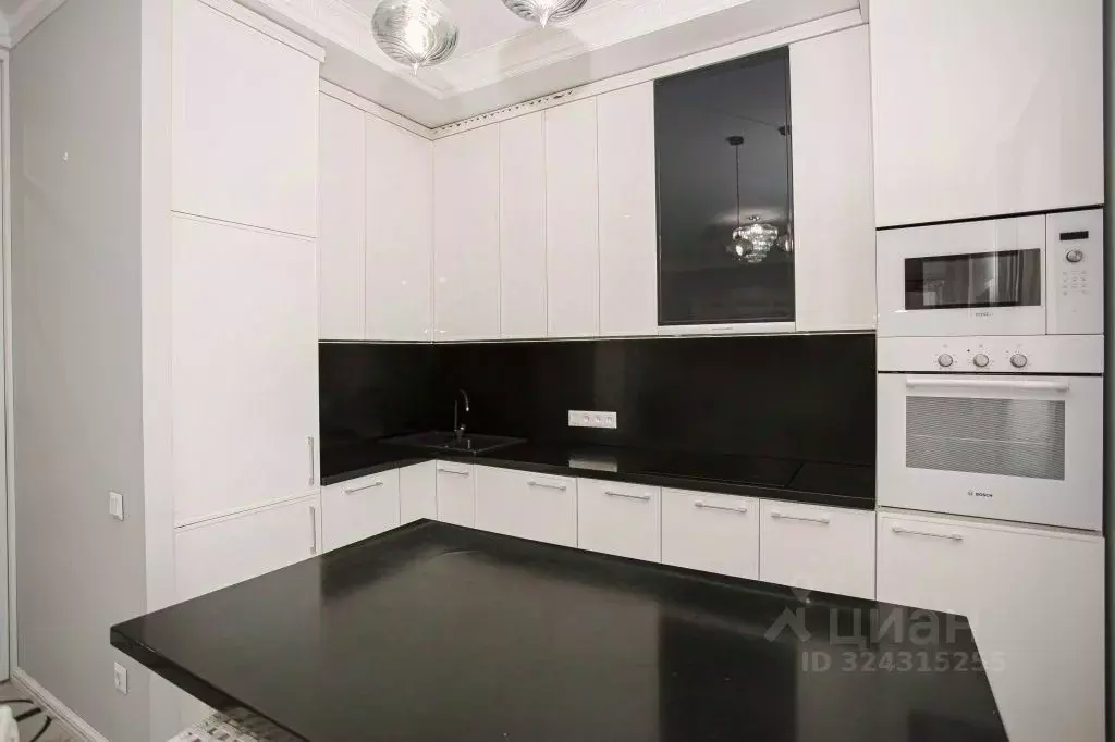 3-к кв. Ярославская область, Ярославль ул. Свободы, 60В (90.0 м) - Фото 1