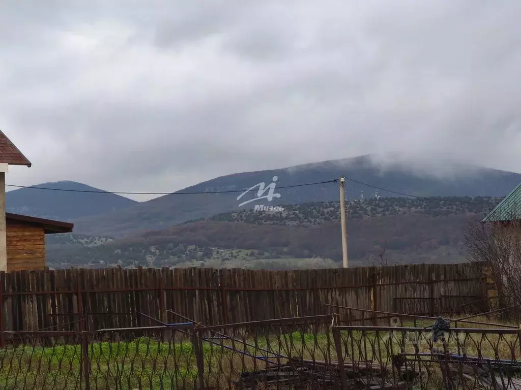 Участок в Севастополь с. Орлиное, ул. Рябиновая, 12Б (10.0 сот.) - Фото 1