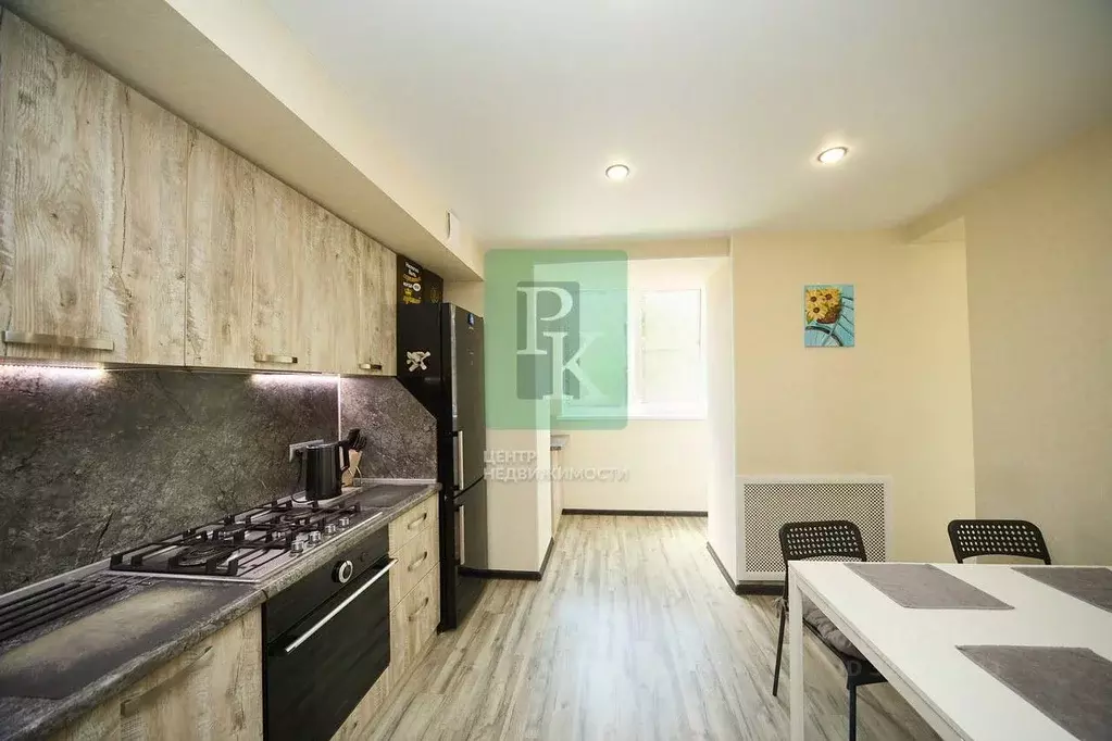 3-к кв. Севастополь ул. Генерала Лебедя, 37 (81.0 м) - Фото 1