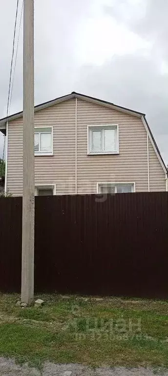 Дом в Белгородская область, Старооскольский городской округ, с. ... - Фото 1