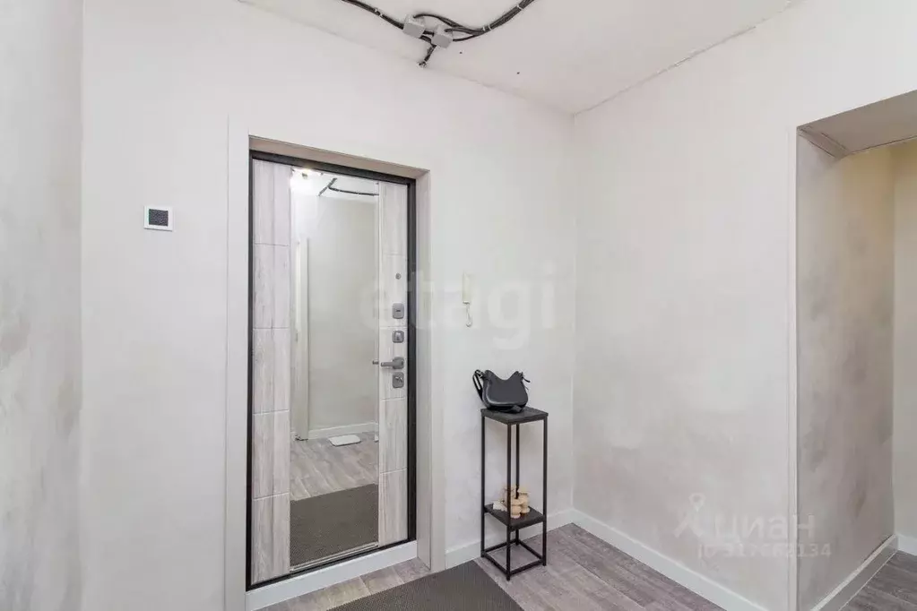 2-к кв. Красноярский край, Красноярск Свердловская ул., 35 (42.4 м) - Фото 1