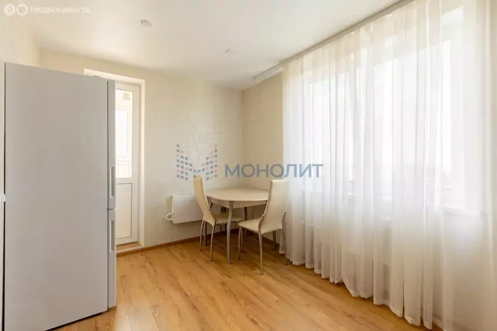 2-комнатная квартира: Нижний Новгород, Краснозвёздная улица, 6 (60 м) - Фото 1