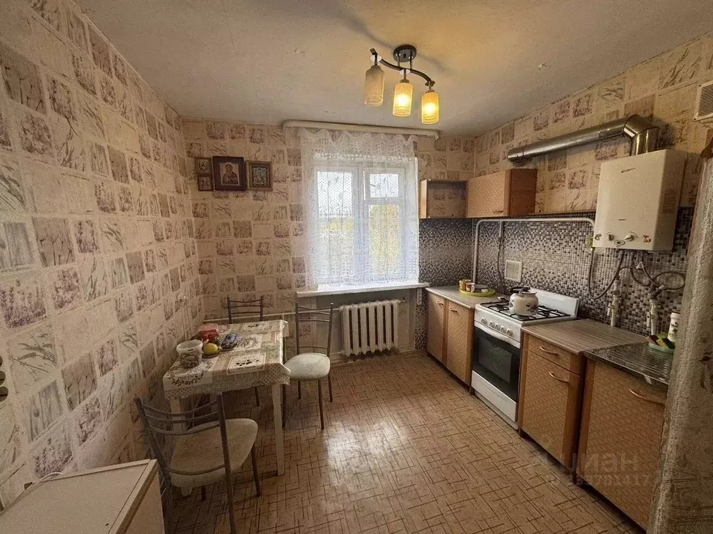 2-к кв. Московская область, Клин Дмитровский проезд, 10 (40.0 м) - Фото 1