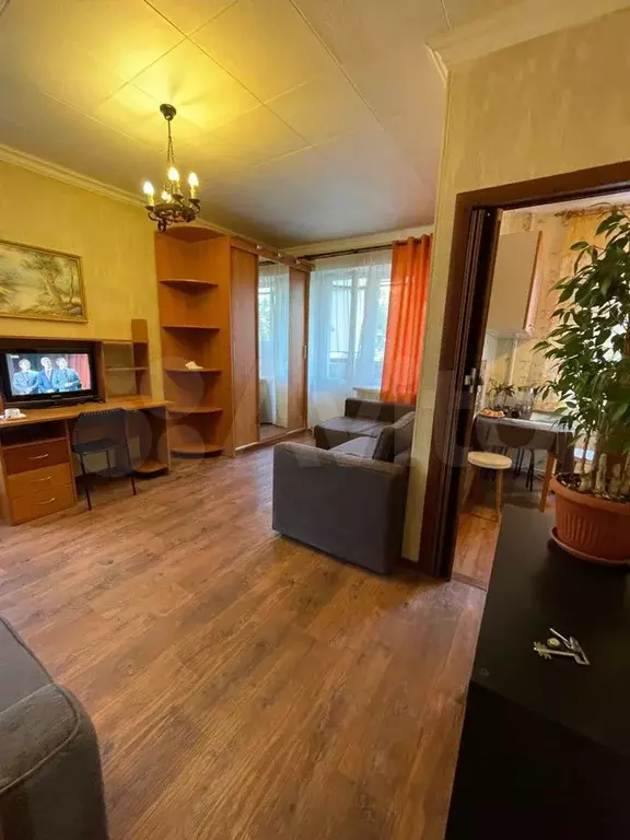 1-к. квартира, 40 м, 4/5 эт. - Фото 1