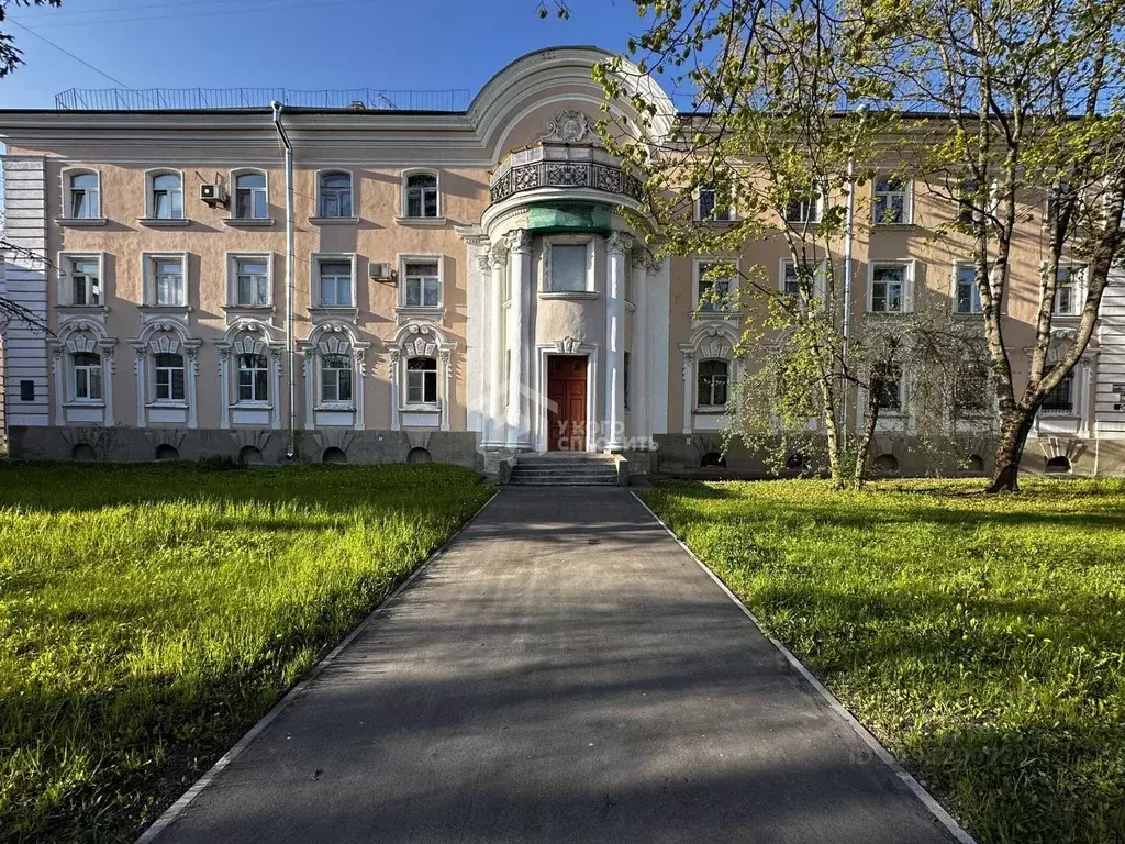 3-к кв. Санкт-Петербург, Санкт-Петербург, Петергоф Санкт-Петербургский ... - Фото 0