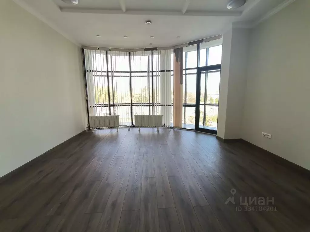 Офис в Татарстан, Казань просп. Ямашева, 37б (77 м) - Фото 1