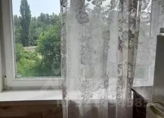 Комната Саратовская область, Энгельс 2-й мкр, 38 (8.4 м) - Фото 1