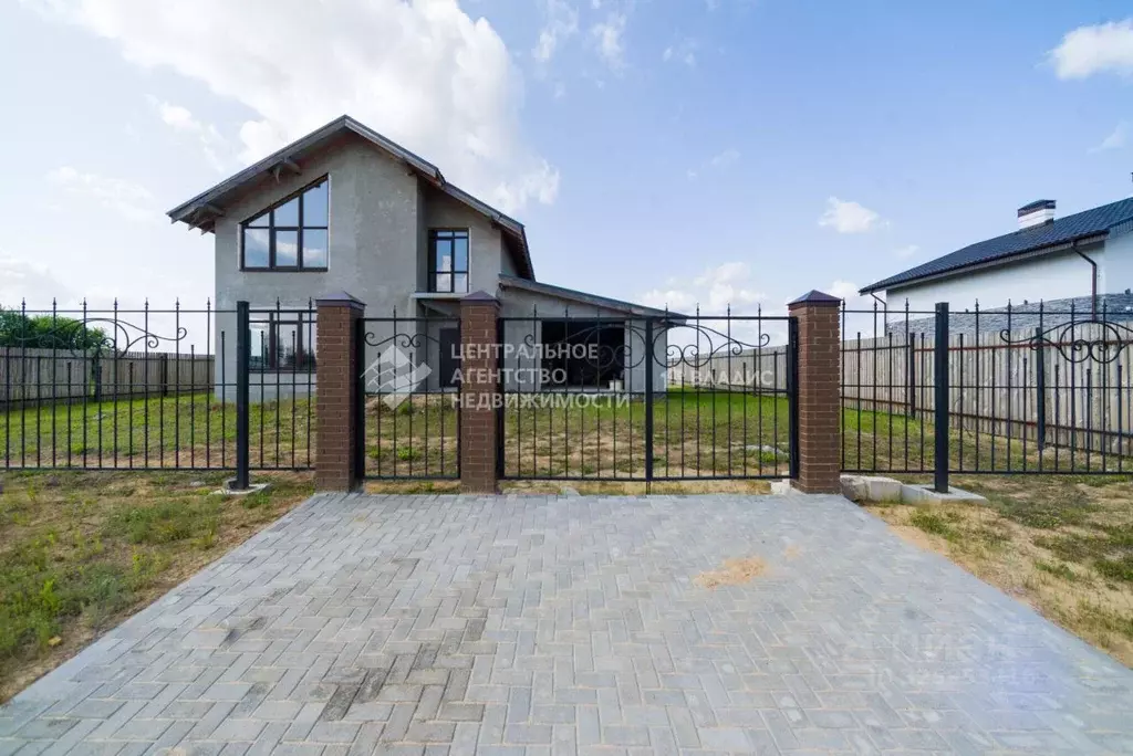 Дом в Рязанская область, Рязанский муниципальный округ, с. Семкино ул. ... - Фото 1