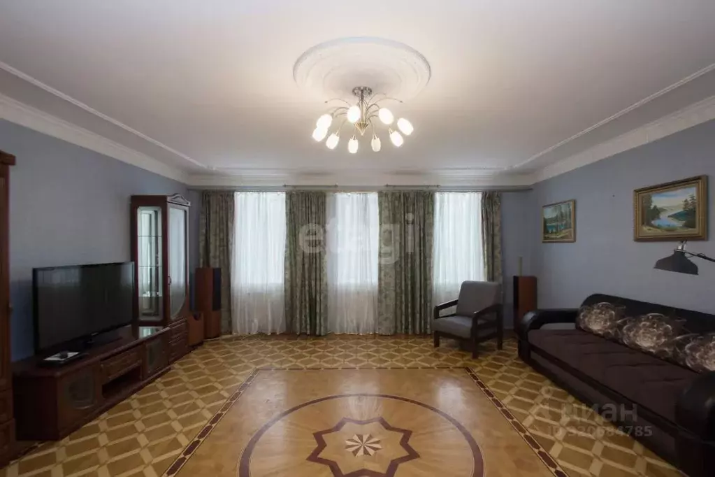 Дом в Калужская область, Калуга пер. 2-й Интернациональный, 18 (307 м) - Фото 1